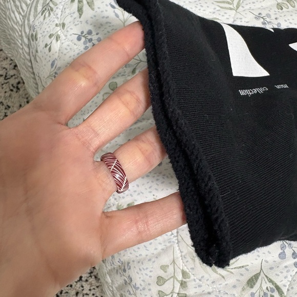 Off-White Black and White Striped Hoodie - Picture 14 of 16